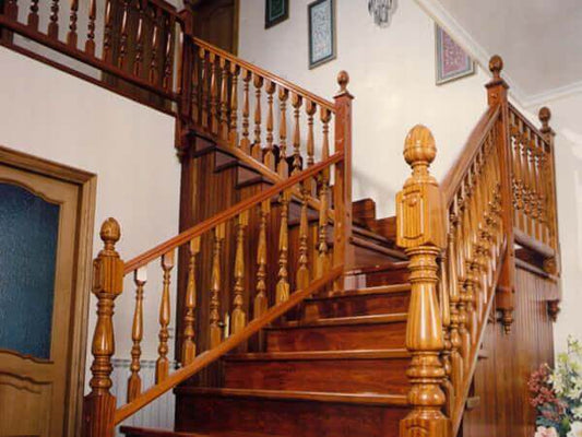 Wooden Antique staircases - TimberCraft